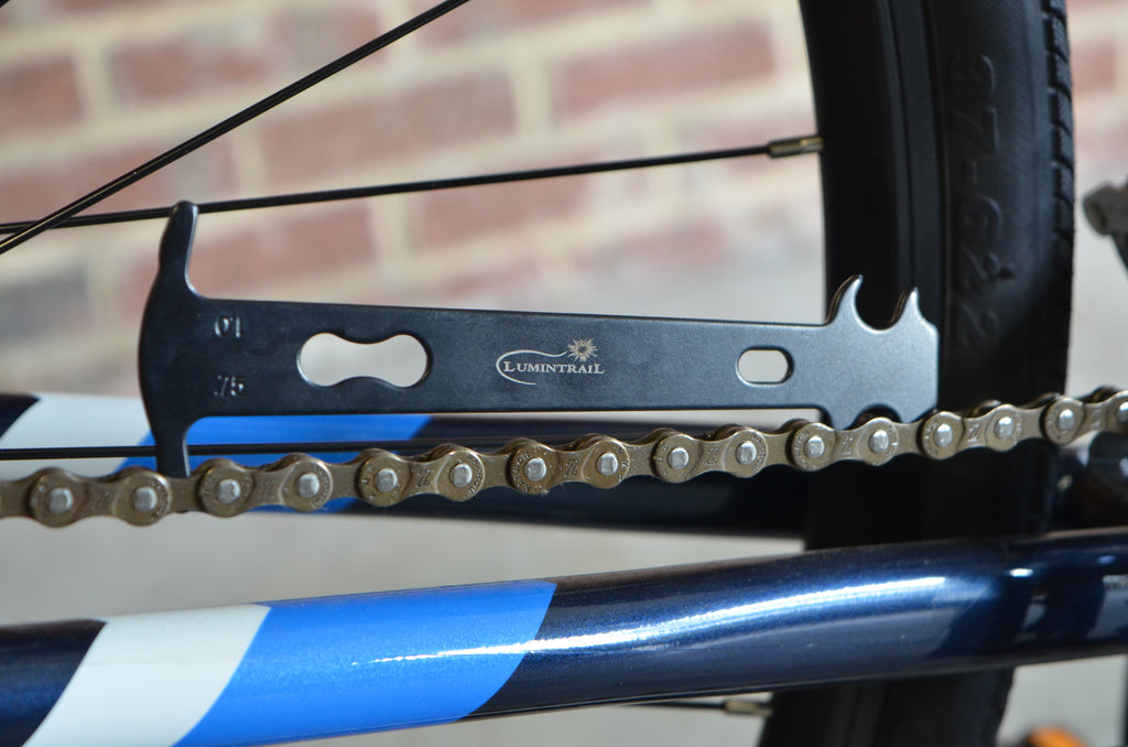 thumbnail image 2 of Bike Chain Wear Indicator - Aluminum Alloy Chain Checker Tool For Bicycle Maintenance 2 of 12